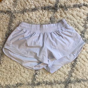 Lululemon lavender hotty hot shorts 2.5”